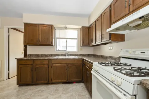 417 Lakewood Boulevard Park Forest IL 60466