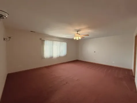 9400 Caledonia Drive Tinley Park IL 60487