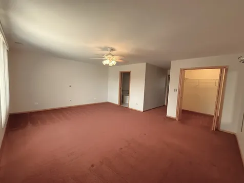 9400 Caledonia Drive Tinley Park IL 60487
