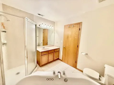 9400 Caledonia Drive Tinley Park IL 60487