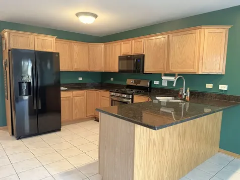 9400 Caledonia Drive Tinley Park IL 60487