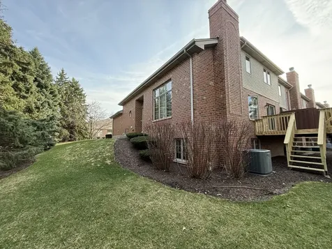 9400 Caledonia Drive Tinley Park IL 60487