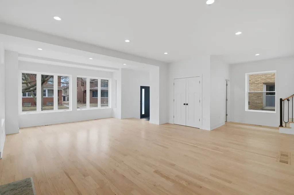 7347 South Merrill Avenue Chicago IL 60649