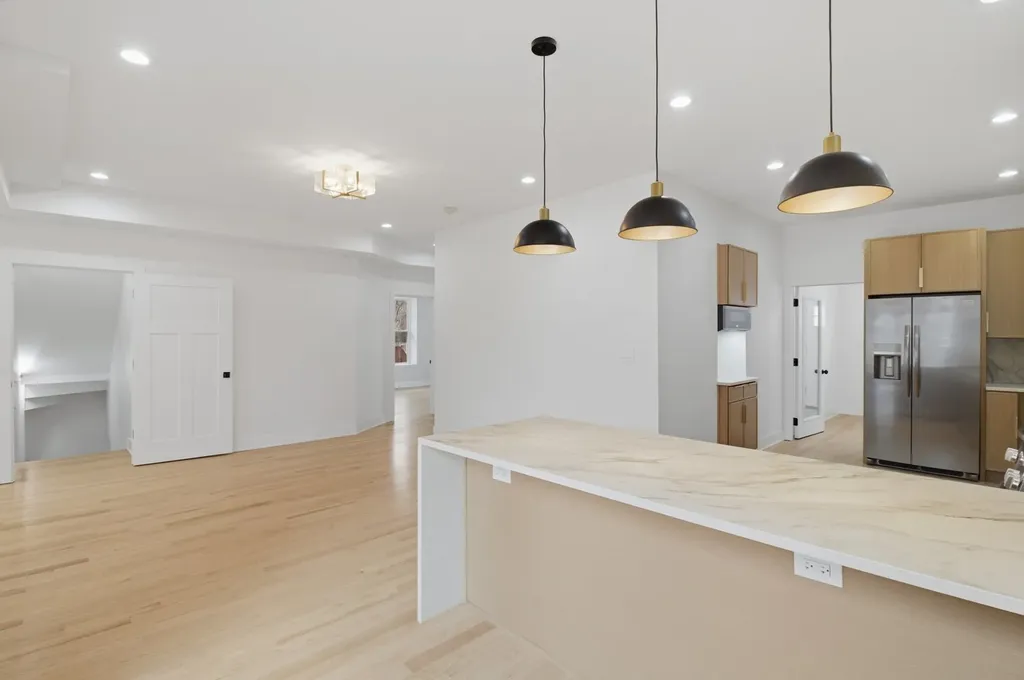7347 South Merrill Avenue Chicago IL 60649