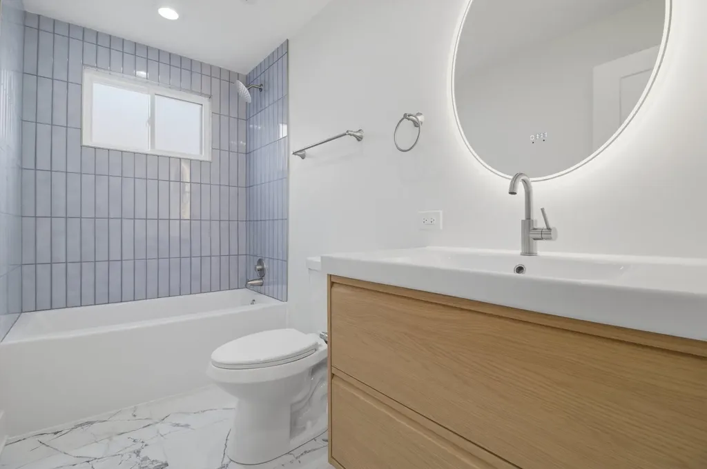 7347 South Merrill Avenue Chicago IL 60649