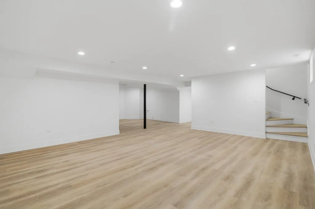 7347 South Merrill Avenue Chicago IL 60649