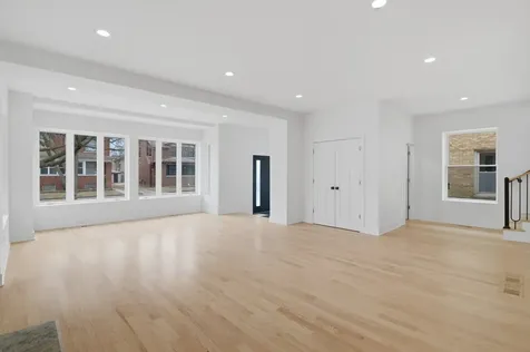 7347 South Merrill Avenue Chicago IL 60649