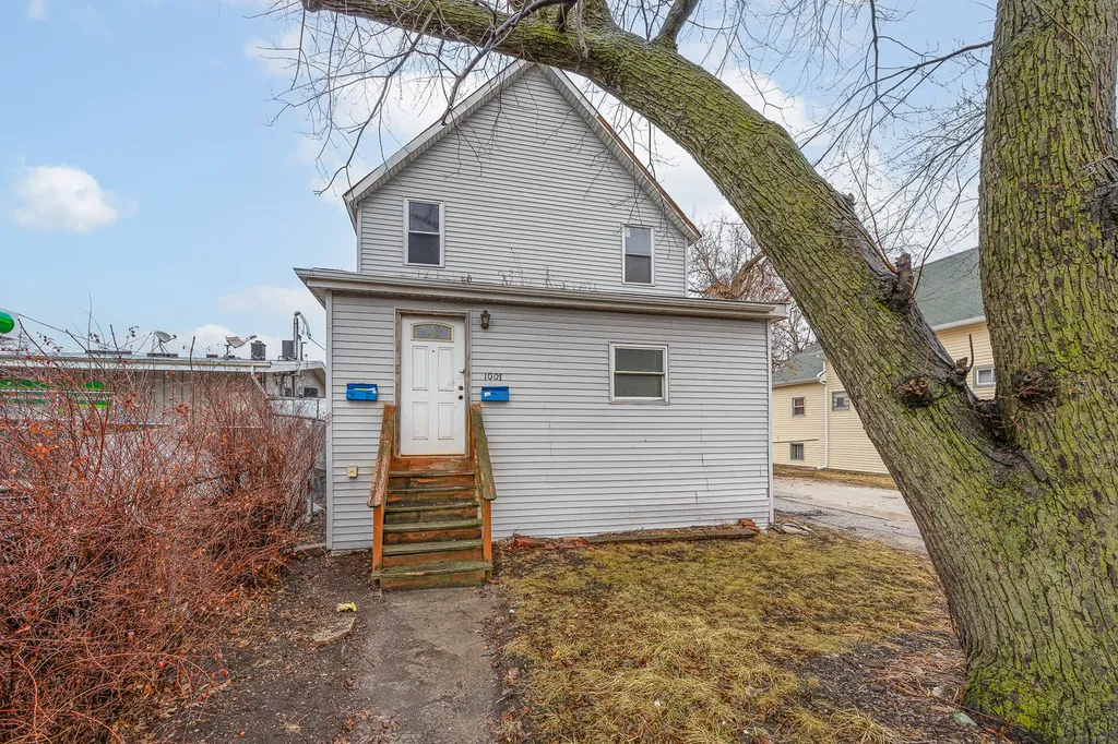 1007 South 1st Avenue Maywood IL 60153