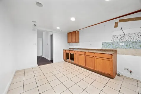 1007 South 1st Avenue Maywood IL 60153