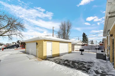 772 Memorial Drive Calumet City IL 60409