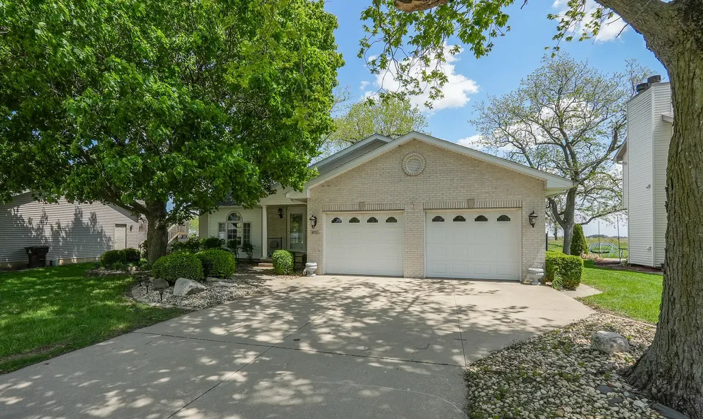 671 Diversatech Drive N Manteno IL 60950