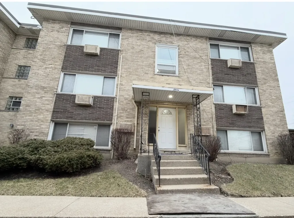 2033 West 111th Street Chicago IL 60643
