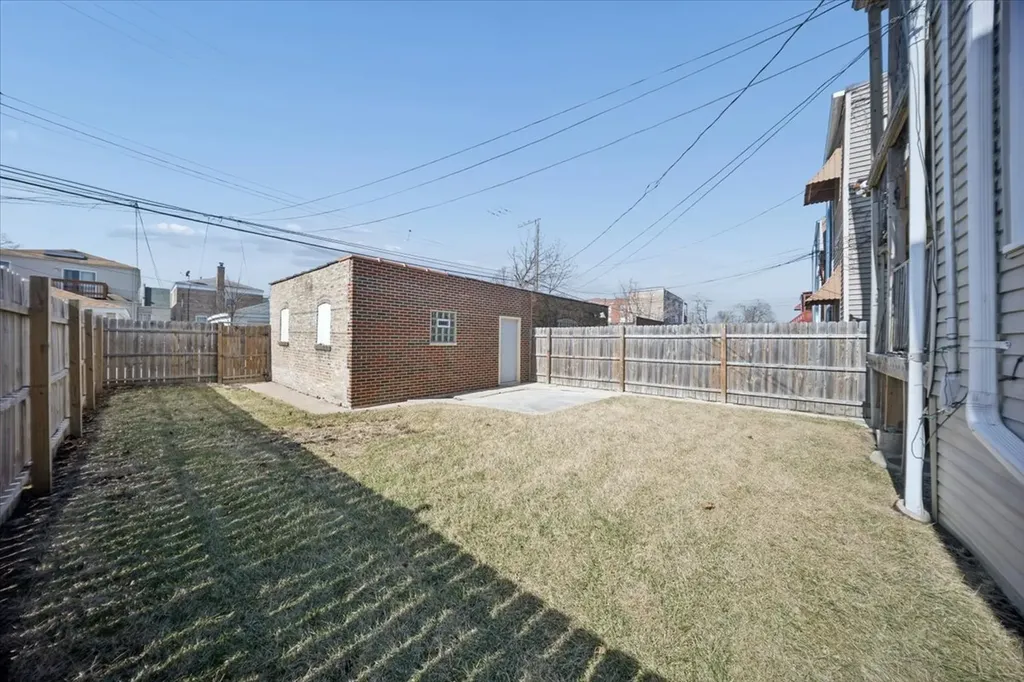 9108 South Loomis Street Chicago IL 60620