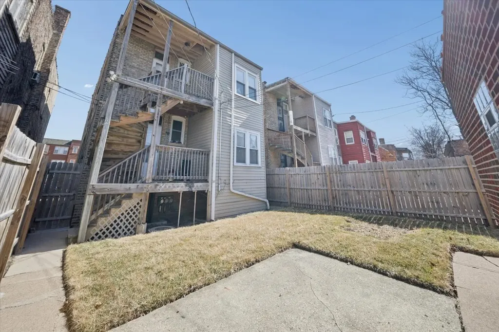 9108 South Loomis Street Chicago IL 60620