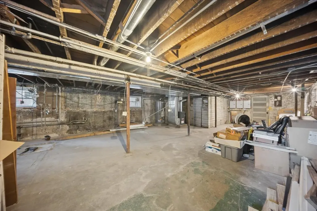 9108 South Loomis Street Chicago IL 60620