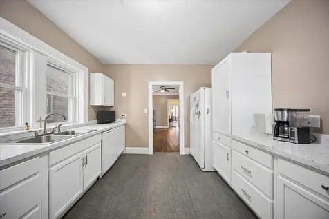 9108 South Loomis Street Chicago IL 60620