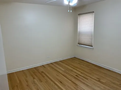 10929 South Eberhart Avenue Chicago IL 60628
