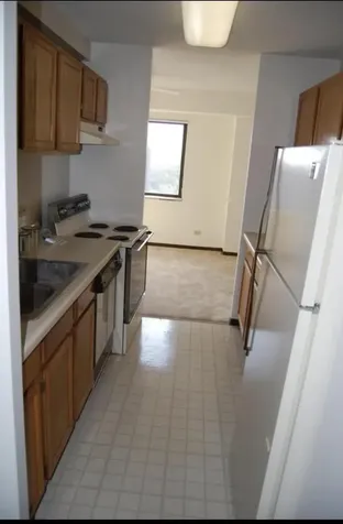 1840 Huntington Boulevard Hoffman Estates IL 60169