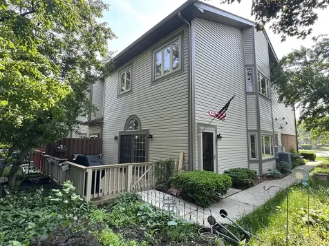 1009 Arbor Court Mount Prospect IL 60056