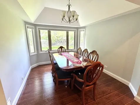 1009 Arbor Court Mount Prospect IL 60056