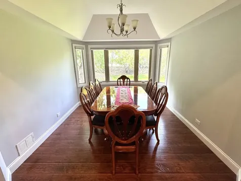 1009 Arbor Court Mount Prospect IL 60056