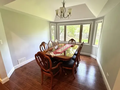 1009 Arbor Court Mount Prospect IL 60056