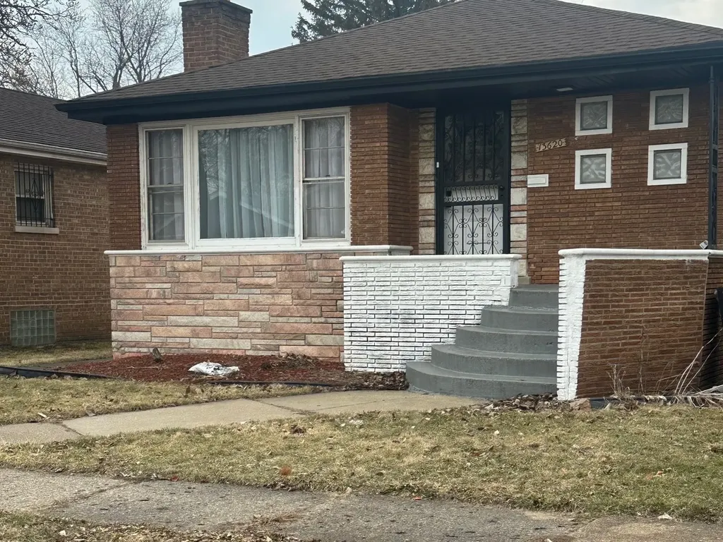 13620 South Atlantic Avenue Riverdale IL 60827