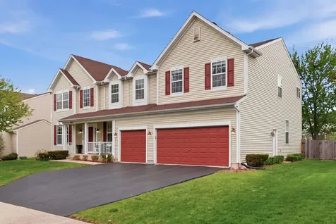 2546 West Autumn Drive Round Lake IL 60073