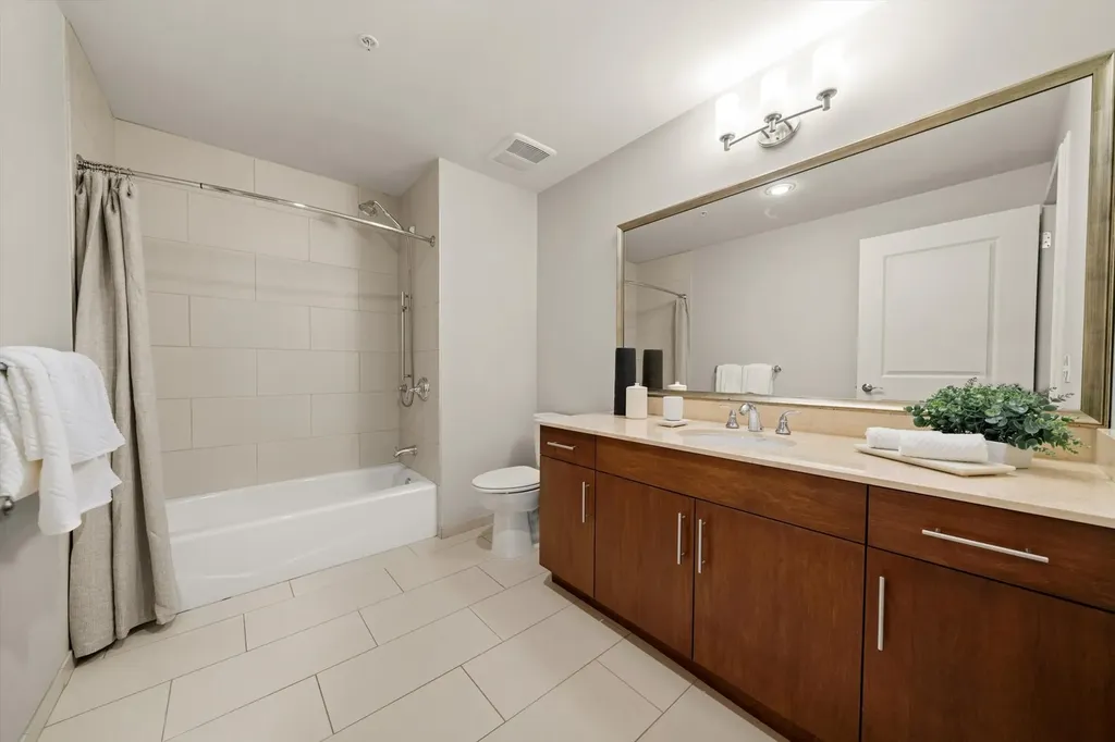 850 North Lake Shore Drive Chicago IL 60611