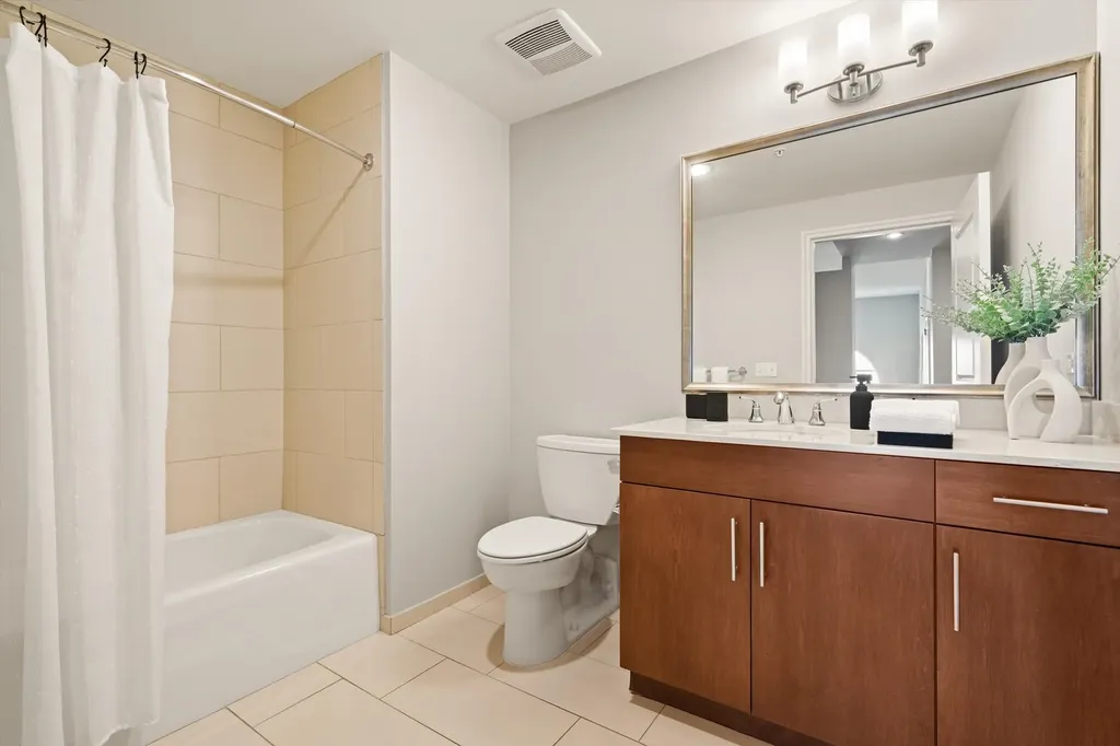 850 North Lake Shore Drive Chicago IL 60611