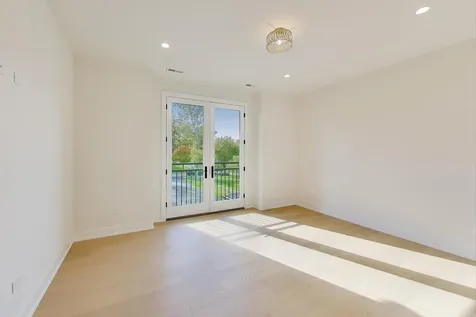 1839 Shelley Court Highland Park IL 60035