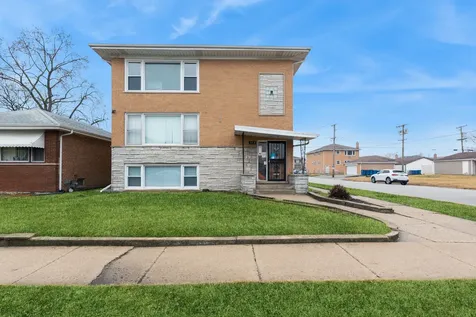 372 Yates Avenue Calumet City IL 60409