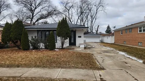 638 Calhoun Avenue Calumet City IL 60409