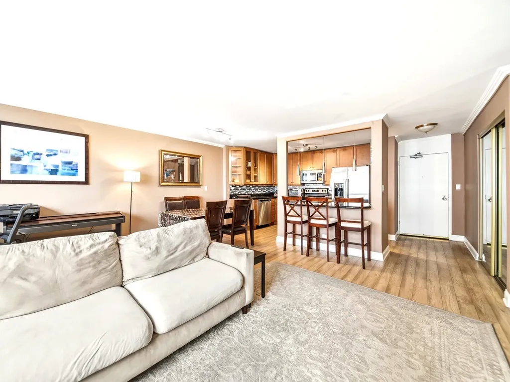 5455 North Sheridan Road Chicago IL 60640