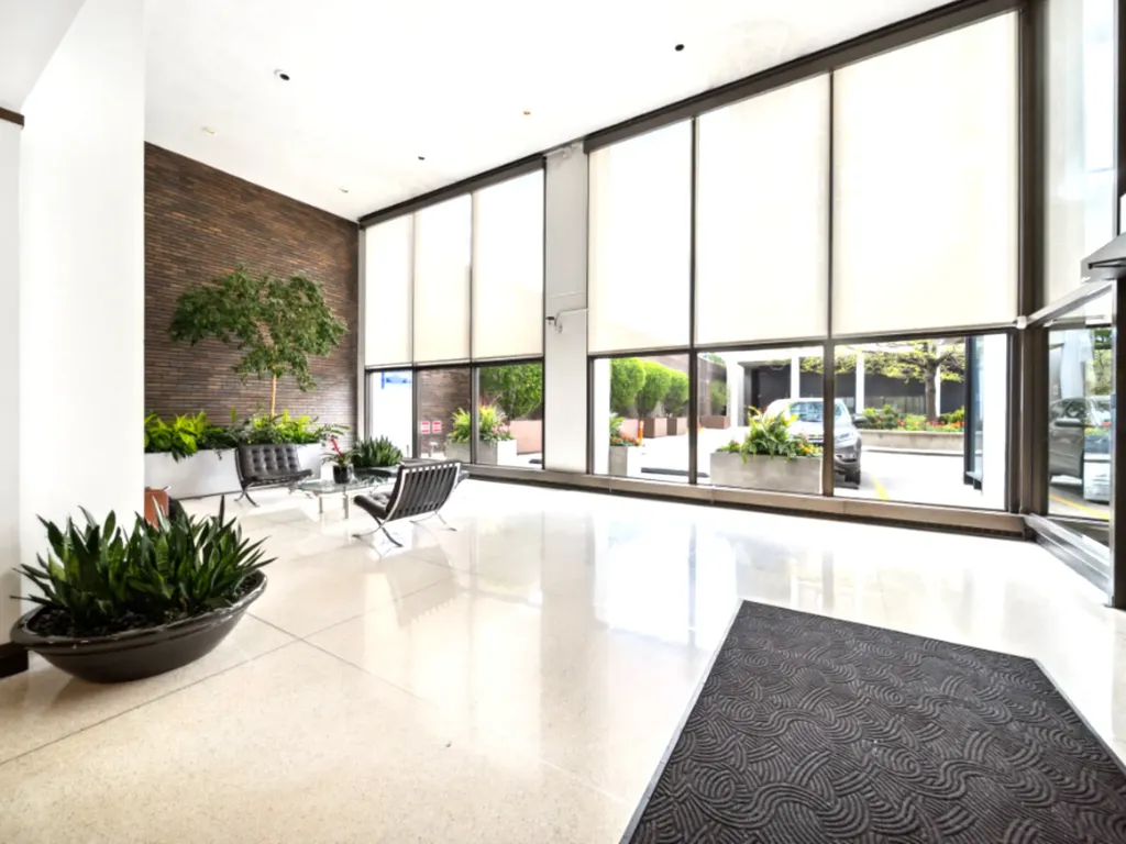 5455 North Sheridan Road Chicago IL 60640