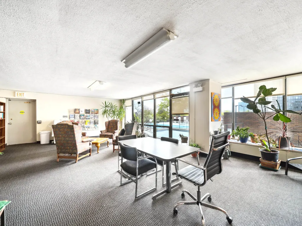 5455 North Sheridan Road Chicago IL 60640