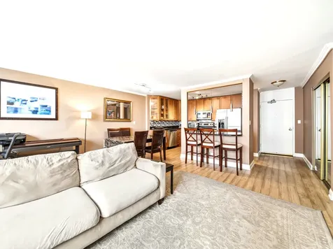 5455 North Sheridan Road Chicago IL 60640