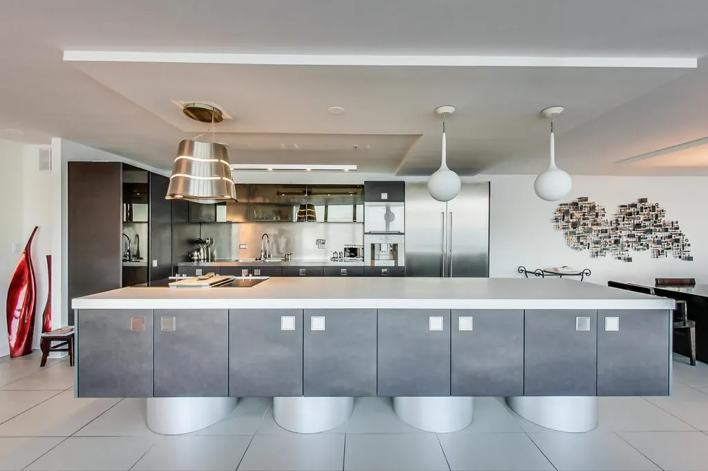505 North Lake Shore Drive Chicago IL 60611