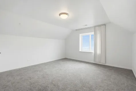 8705 South Saginaw Avenue Chicago IL 60617