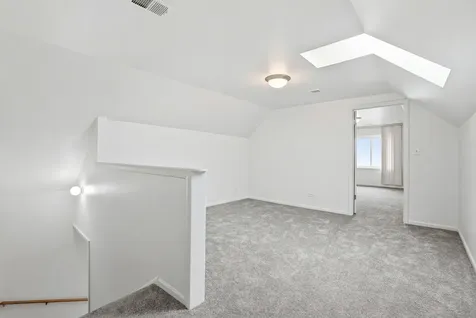 8705 South Saginaw Avenue Chicago IL 60617