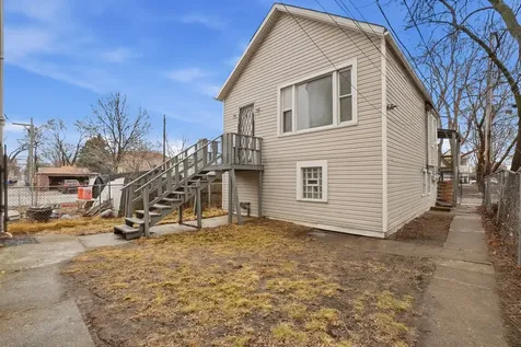 8705 South Saginaw Avenue Chicago IL 60617
