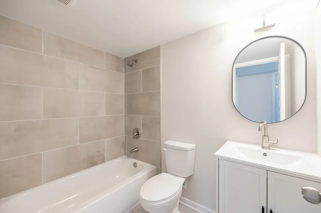 1611 Maple Terrace Lisle IL 60532