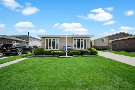 10125 South Komensky Avenue Oak Lawn IL 60453