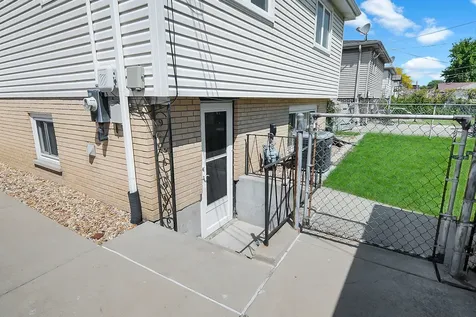 10125 South Komensky Avenue Oak Lawn IL 60453