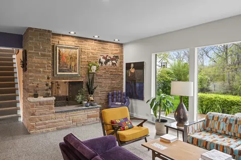 87 Ravinoaks Lane Highland Park IL 60035