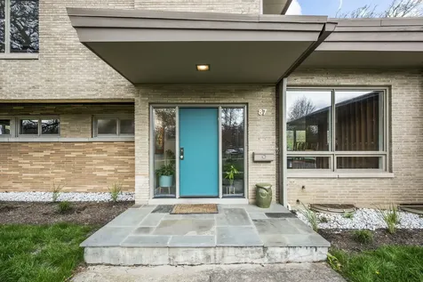 87 Ravinoaks Lane Highland Park IL 60035