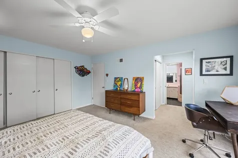 87 Ravinoaks Lane Highland Park IL 60035