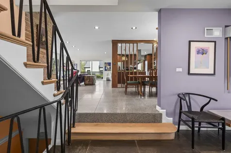 87 Ravinoaks Lane Highland Park IL 60035