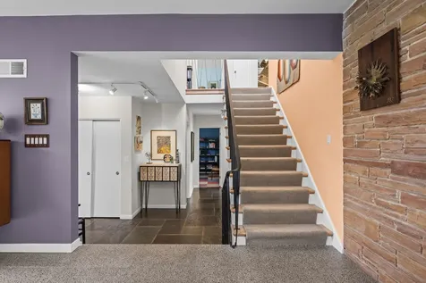 87 Ravinoaks Lane Highland Park IL 60035