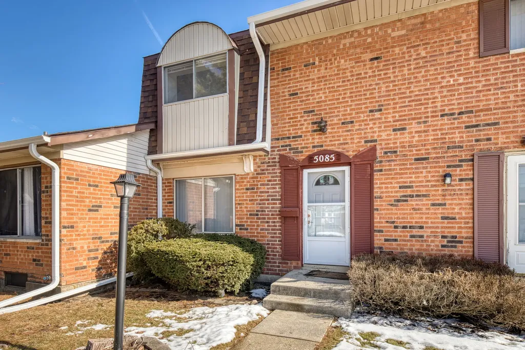 5085 Euclid Lane Richton Park IL 60471